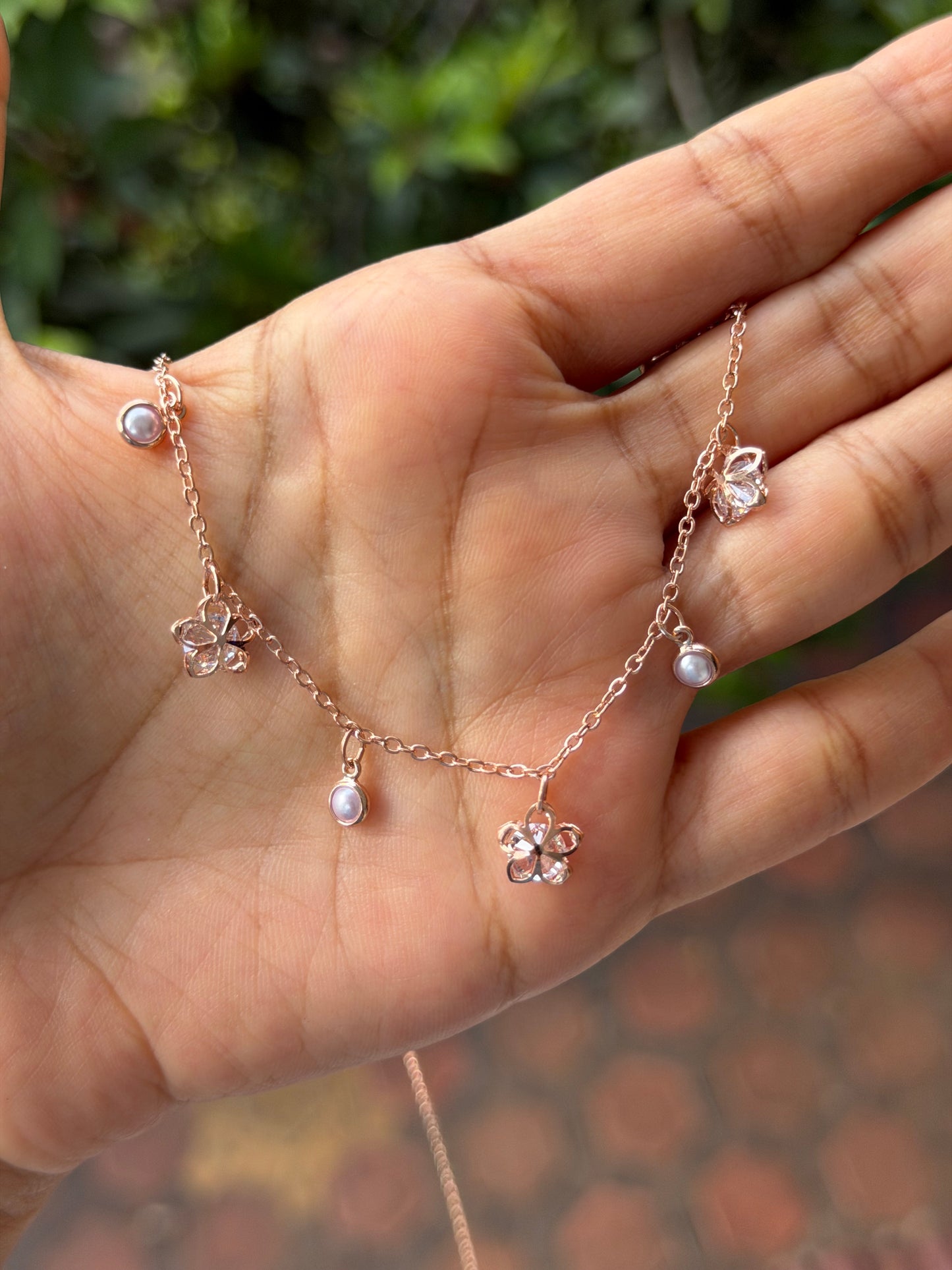 Adjustable neckchain 2