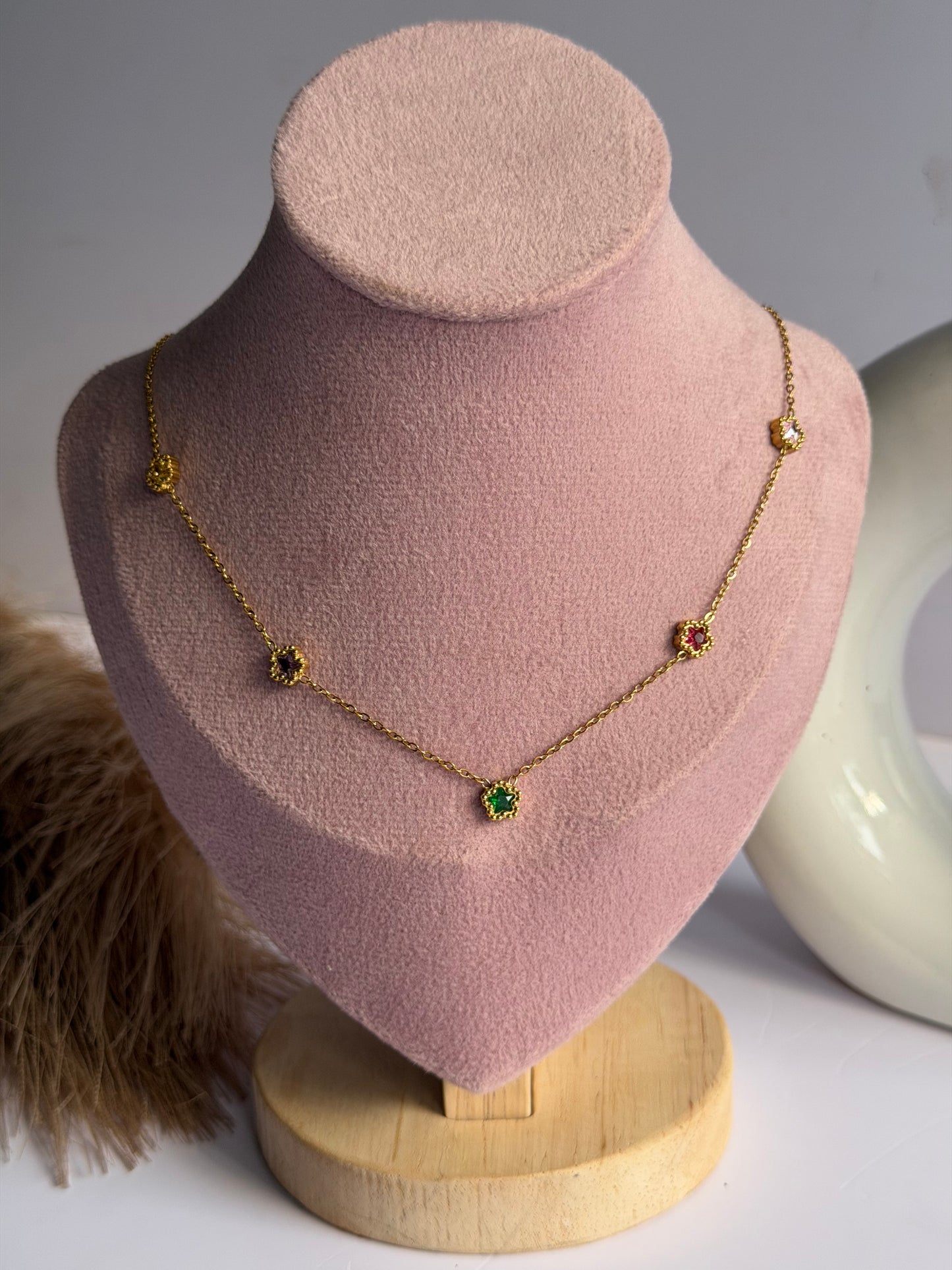Multi stone neck chain