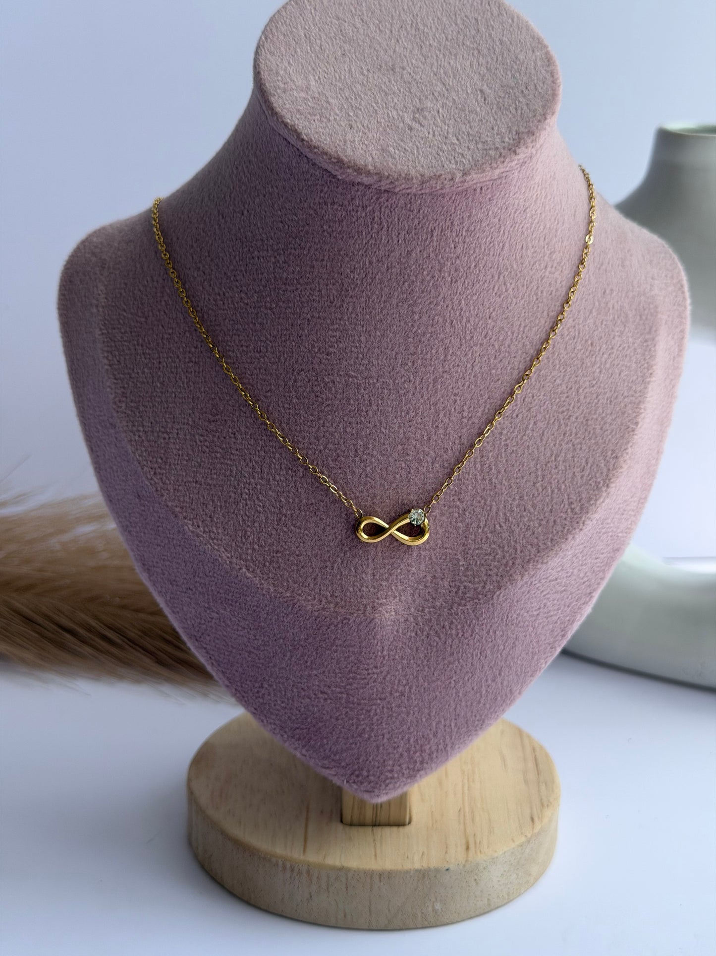Infinity neck chain