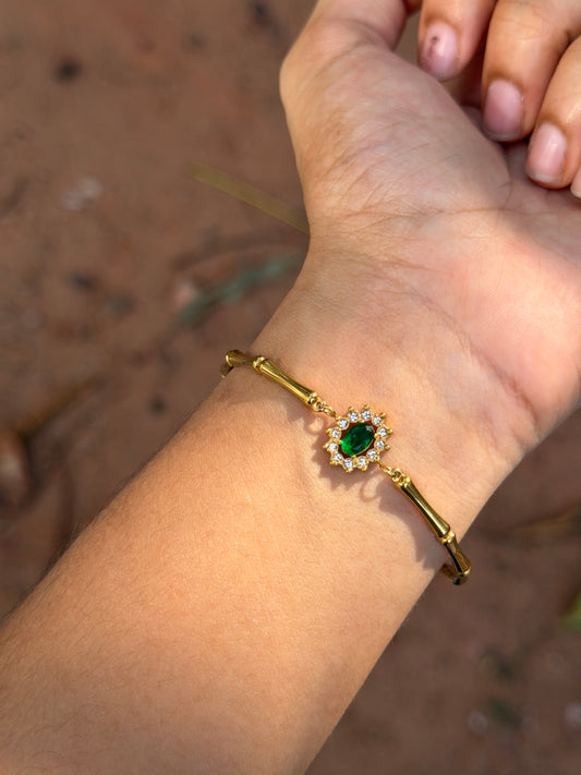 Emerald bracelet