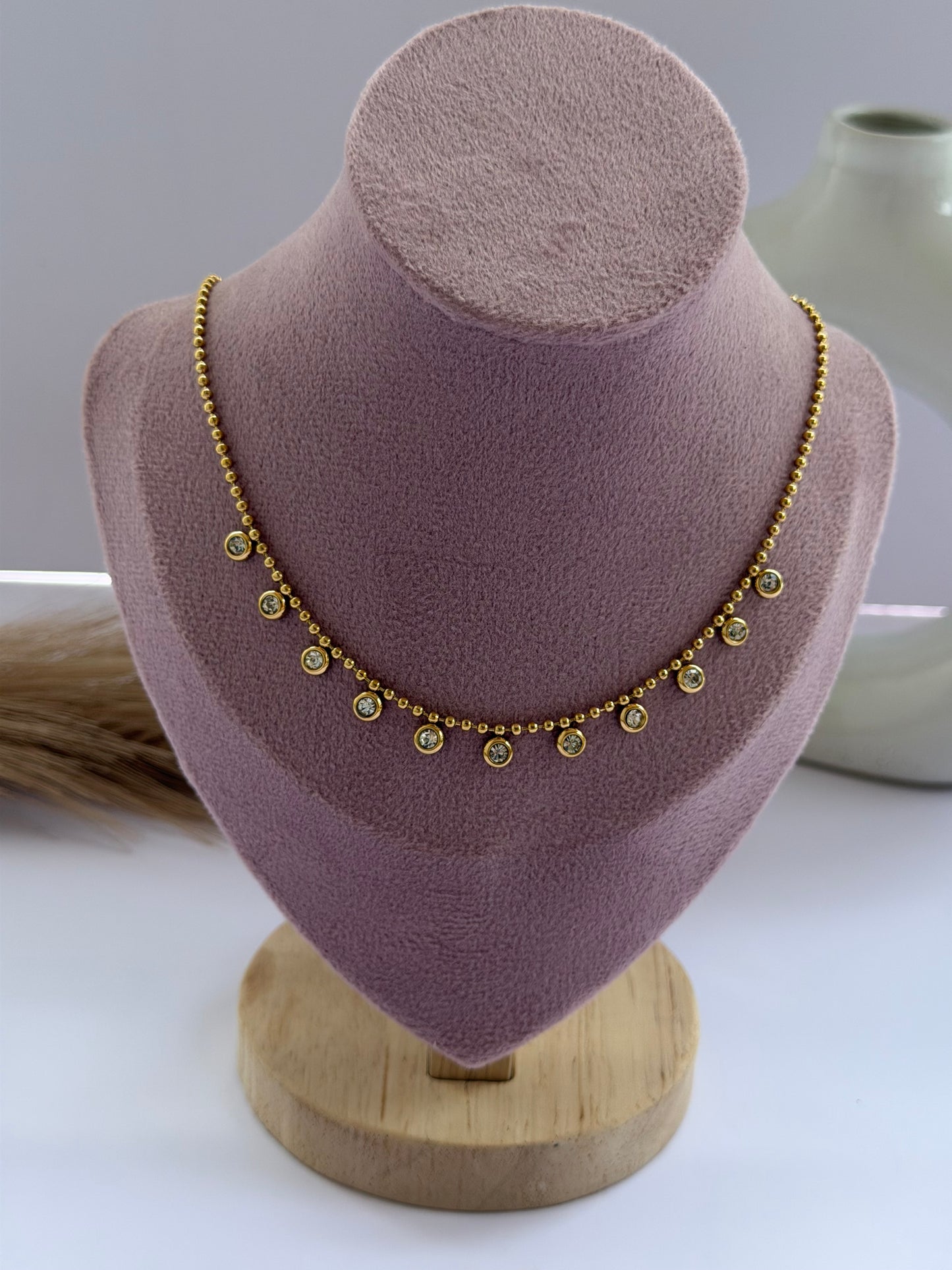 Charm necklace white 2