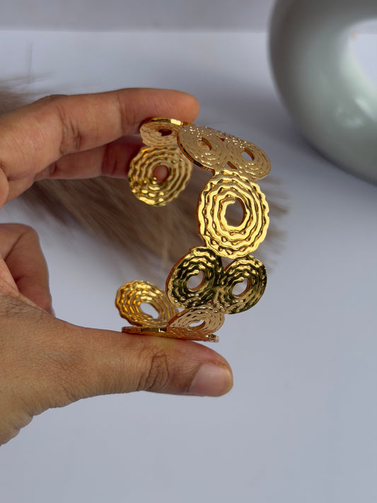 Cuff bangle 3