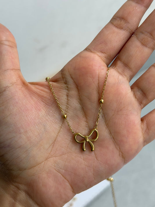 Cute bow pendant