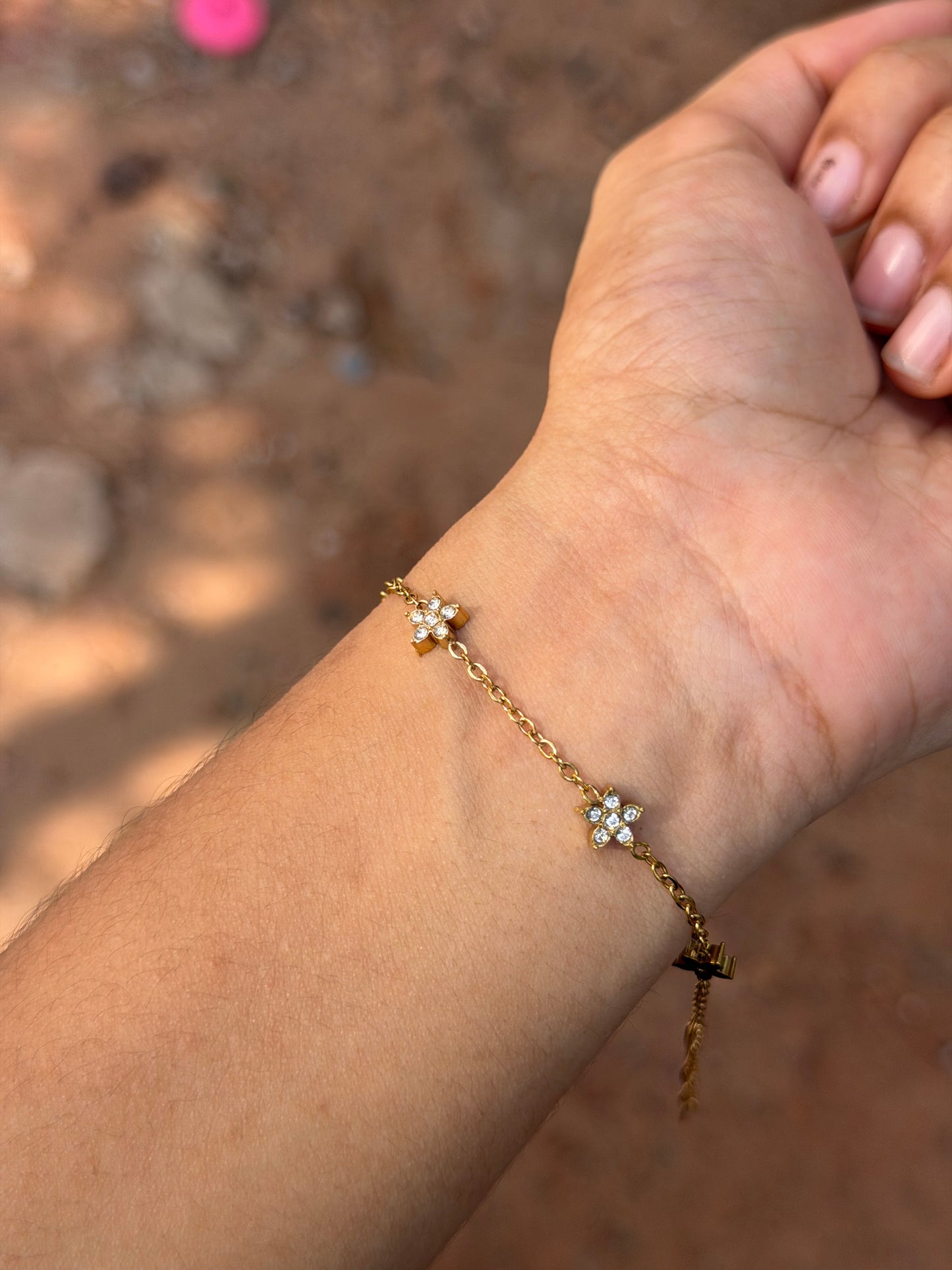 Mini flower bracelet